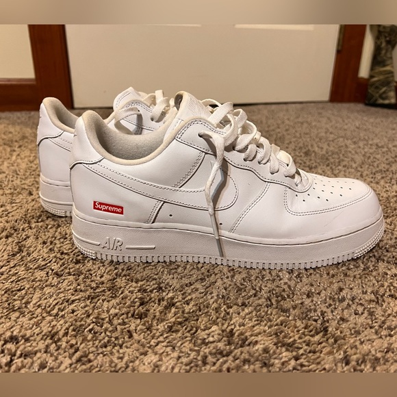 Nike Air Force 1 low (supreme white) main image 2
